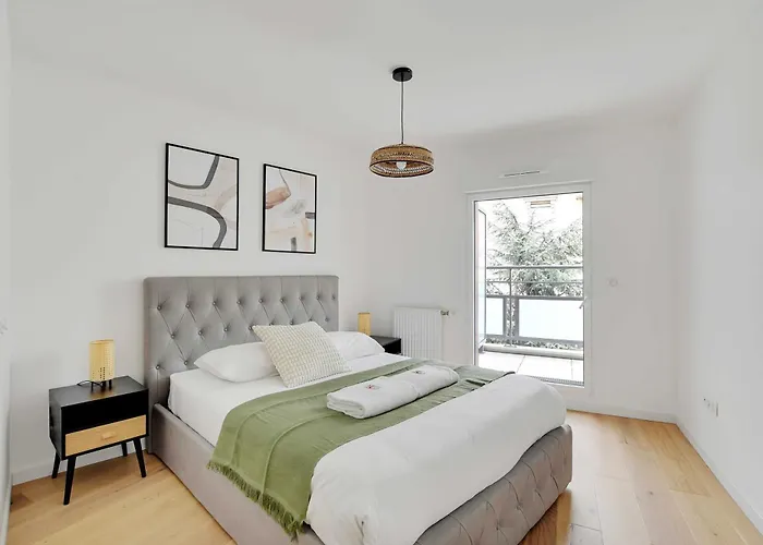 Chic Duplex With Rooftop -3bd-6p- Apartamento Nogent-sur-Seine