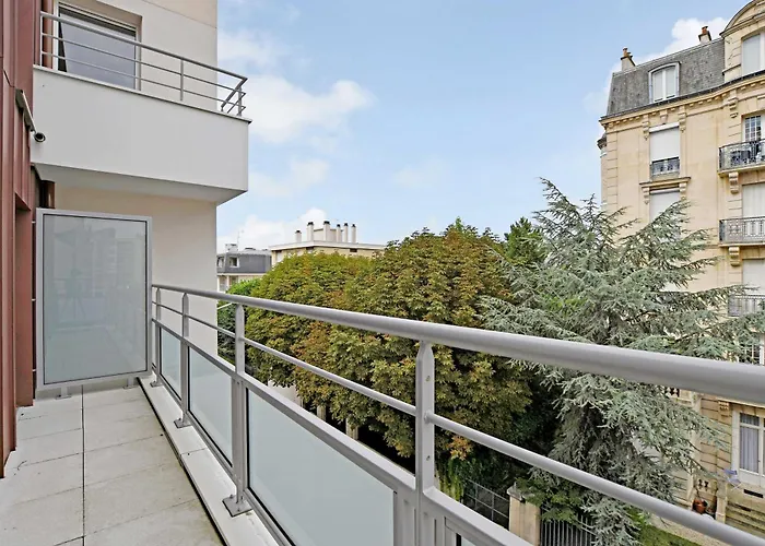 Chic Duplex With Rooftop -3bd-6p- Nogent-sur-Seine